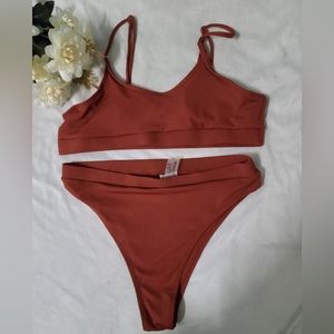 Matte collection bikini